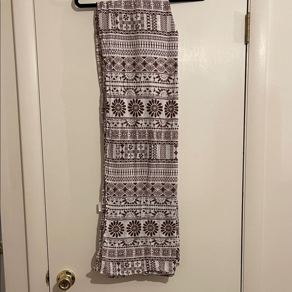 Julia Amory Brown and White Pareo